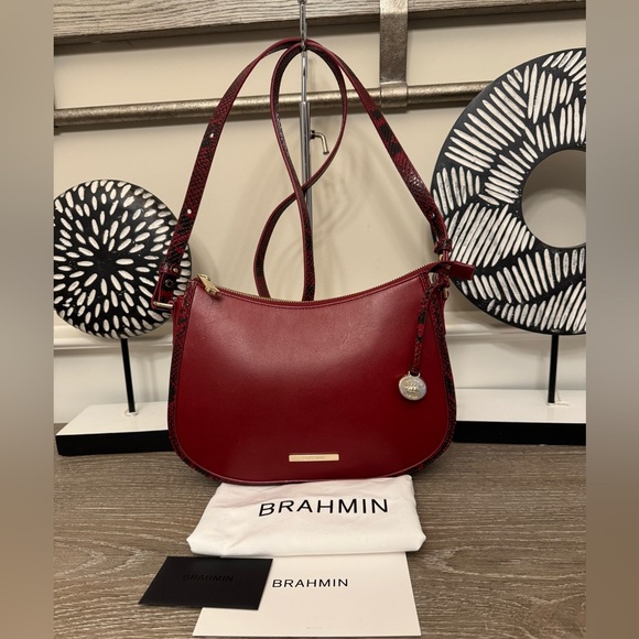 Brahmin Handbags - Brahmin Red Leather crossbody bag.